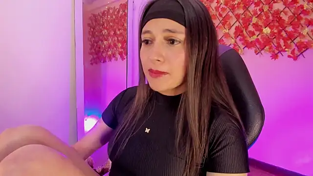 Snapshot of Sweet_Candies chatting on 02.03.25 Sweet Candies online show from 02.03.25