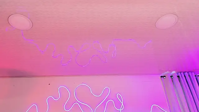 ValleryC online show from 04.17.26