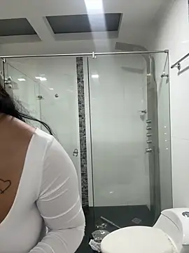 Snapshot of PaulinaDuarte chatting on 03.05.26 PaulinaDuarte online show from 03.05.26