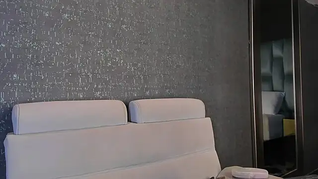 Snapshot of PaulinaDuarte chatting on 03.23.26 PaulinaDuarte online show from 03.23.26