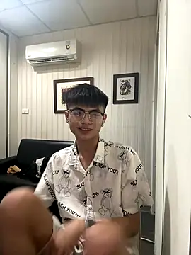 Snapshot of mumuowl chatting on 09.19.25 mumuowl online show from 09.19.25