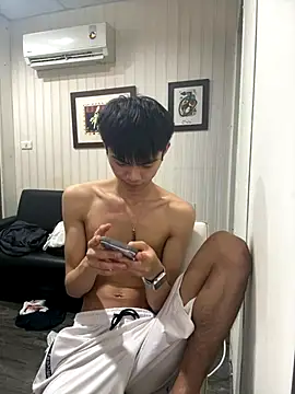 Snapshot of mumuowl chatting on 10.07.25 mumuowl online show from 10.07.25