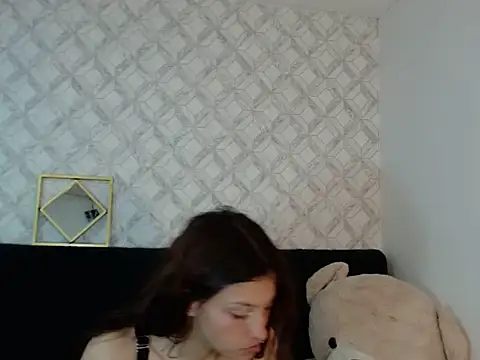 Emma-Wilson online show from 11.28.25