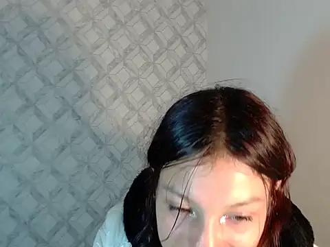 Emma-Wilson online show from 03.07.26