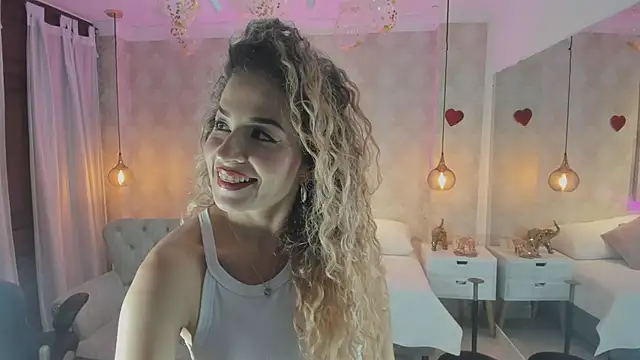 Shantall   online show from 03.20.26