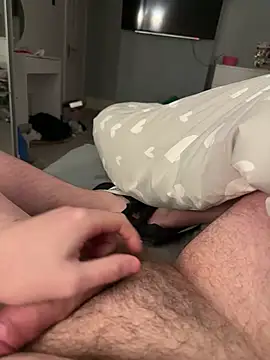 Snapshot of IrishManc chatting on 12.14.24 IrishManc online show from 12.14.24