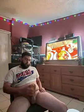 bigdickgio6923 online show from 12.18.24