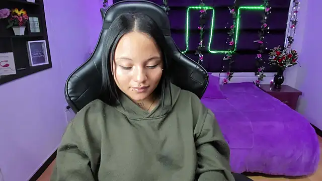 sweelanna   online show from 02.16.25