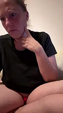 Snapshot of MoniqueLaFee chatting on 07.11.26 MoniqueLaFee online show from 07.11.26