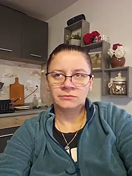 KristenVega online show from 11.17.25