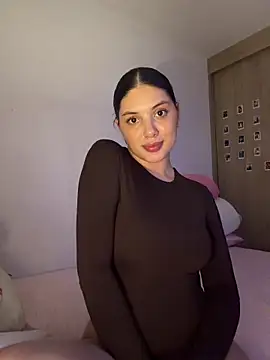 Snapshot of EmilyS__ chatting on 02.19.26 EmilyS online show from 02.19.26