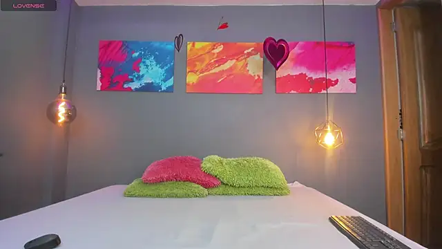 summer lee  online show from 12.19.24