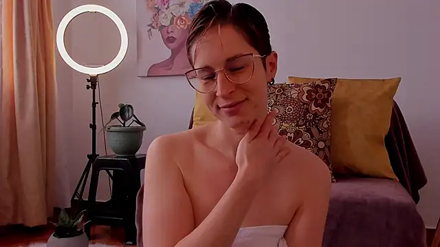 cuddlingbunny online show from 02.23.25