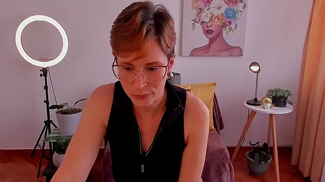 cuddlingbunny online show from 02.28.25