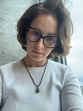 cuddlingbunny online show from 04.14.26