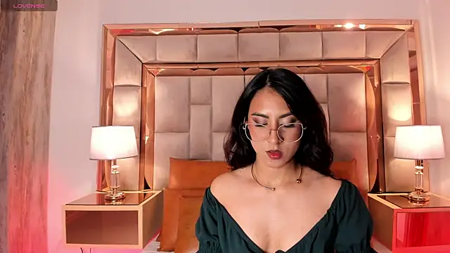 DaraBeckett online show from 02.15.25