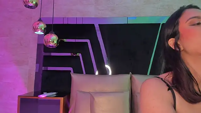 DaraBeckett online show from 11.01.25