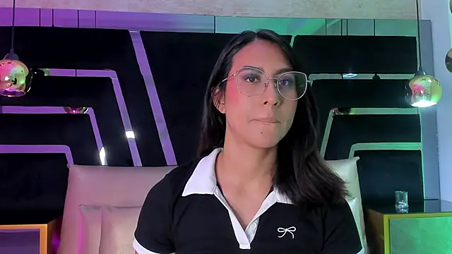 DaraBeckett online show from 11.06.25