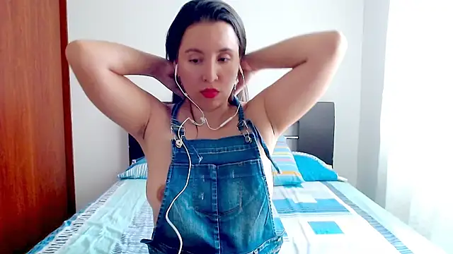 Snapshot of emely_sexx20 chatting on 10.20.25 emely sexx20 online show from 10.20.25