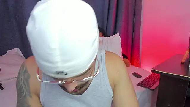 jacob stud18  online show from 04.10.26