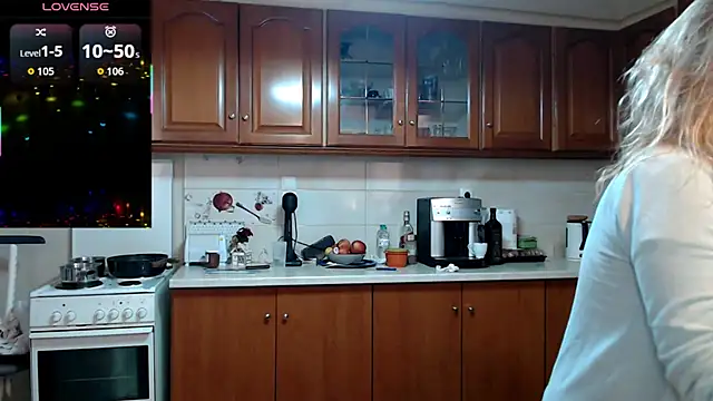 Snapshot of JennaDeluxe chatting on 01.16.26 JennaDeluxe online show from 01.16.26