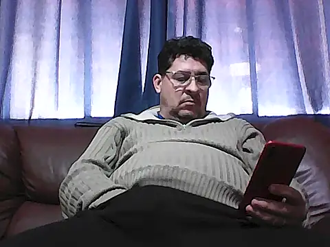 Snapshot of karatecobrakay2012 chatting on 07.27.26 karatecobrakay2012 online show from 07.27.26