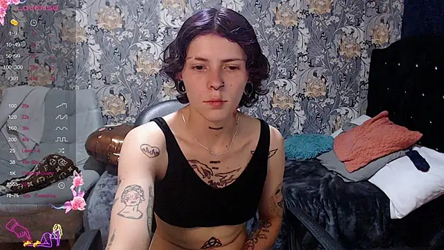 Snapshot of pretty_cristal69 chatting on 05.08.26 pretty cristal69 online show from 05.08.26