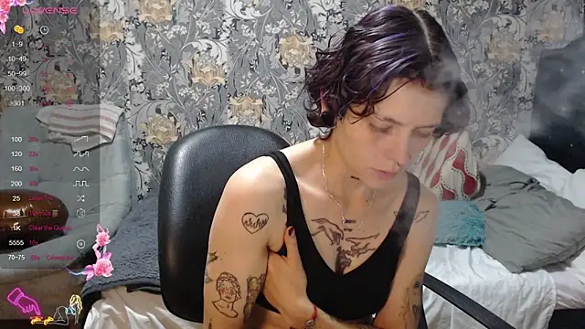 Snapshot of pretty_cristal69 chatting on 06.02.26 pretty cristal69 online show from 06.02.26