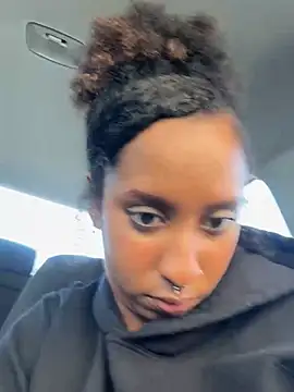 Your Paris online show from 03.10.25