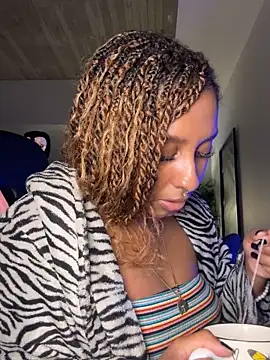 Your Paris online show from 10.20.25