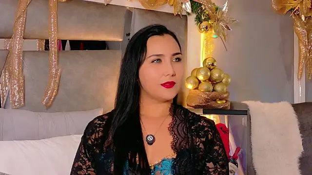 Evangeline Taylorr online show from 12.16.25