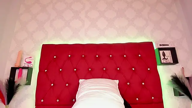 BeckyyVega online show from 03.23.25