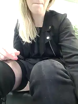 Amitiel Angel online show from 01.12.25