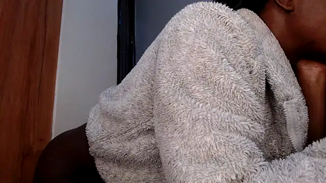 Snapshot of wetpussy_ebony chatting on 03.13.26 wetpussy ebony online show from 03.13.26
