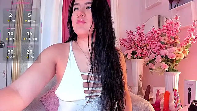 scarlet fostt  online show from 11.03.25