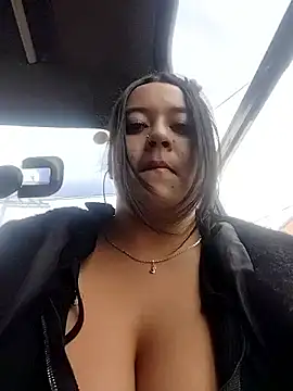 Cristal  04 online show from 12.18.25