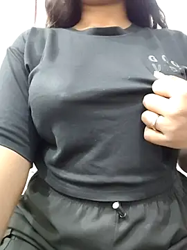 MohiniHott online show from 11.13.25