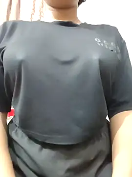 Snapshot of MohiniHott chatting on 02.14.26 MohiniHott online show from 02.14.26