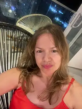 Leyna liu online show from 02.25.25