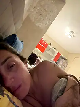 Snapshot of casalinga88 chatting on 10.18.25 casalinga88 online show from 10.18.25