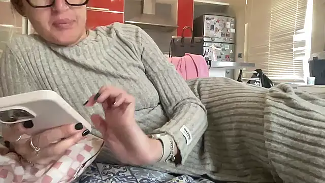 Snapshot of casalinga88 chatting on 10.26.25 casalinga88 online show from 10.26.25