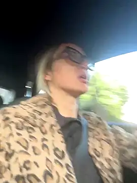 Snapshot of casalinga88 chatting on 11.15.25 casalinga88 online show from 11.15.25