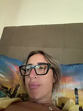 Snapshot of casalinga88 chatting on 06.28.26 casalinga88 online show from 06.28.26