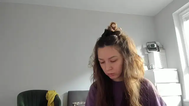 Adela Vetta online show from 04.18.26