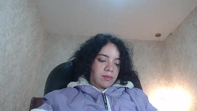 EmmaCowperr online show from 01.11.25