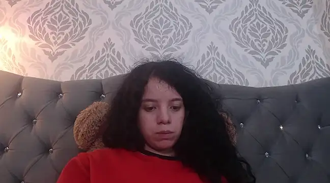 EmmaCowperr online show from 02.25.25