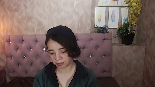 EmmaCowperr online show from 01.15.26