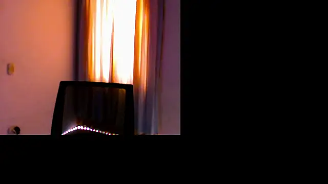 Snapshot of DanteSantoro chatting on 01.08.26 DanteSantoro online show from 01.08.26