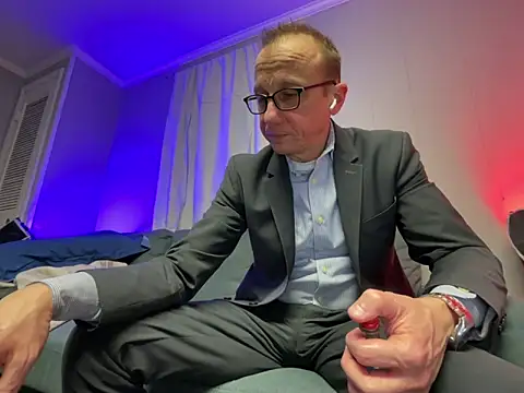 mouser21212 online show from 03.12.25