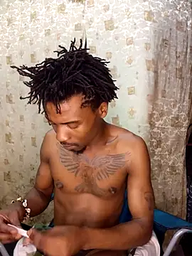 Snapshot of TaurusBallz chatting on 09.11.25 TaurusBallz online show from 09.11.25